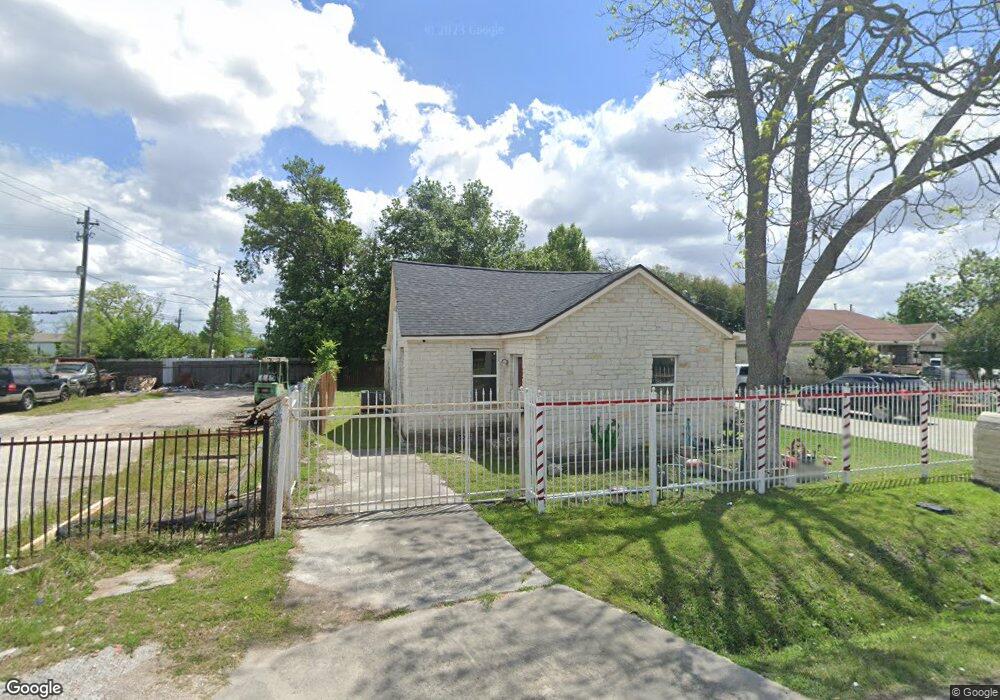 4318 Delhi St, Houston, TX 77022 - photo 1