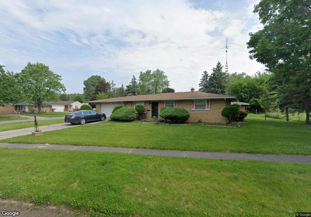 2286 Toby Beth Dr, Flint, MI 48505 - photo 1