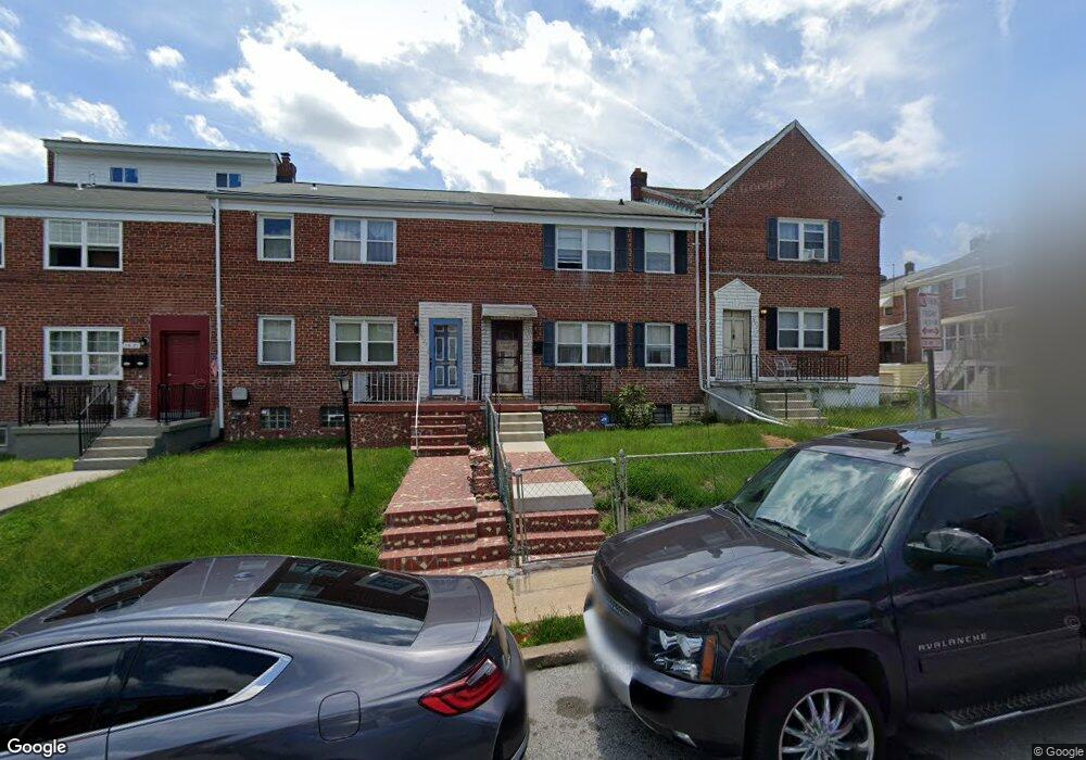3925 Glenhunt Rd, Baltimore, MD 21229 - photo 1