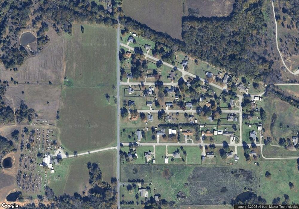 63 Evergreen Dr, Ardmore, OK 73401 - photo 1