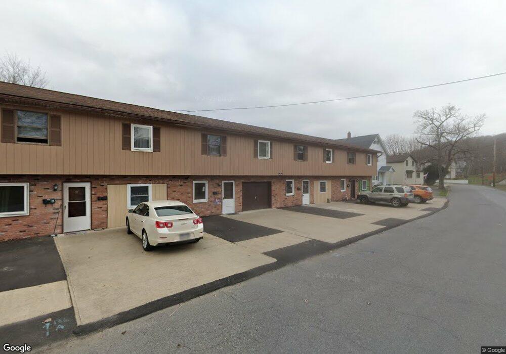 136 Cherry St, Archbald, PA 18403 - photo 1