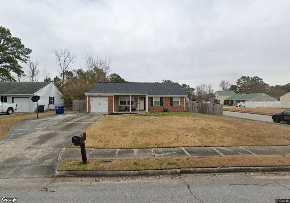 205 Dennis Rd, Jacksonville, NC 28546 - photo 1