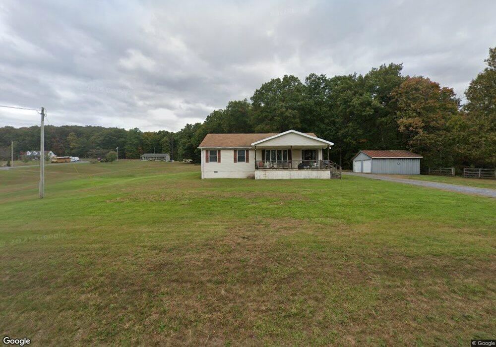 1069 Apple Harvest Dr, Hedgesville, WV 25427 - photo 1