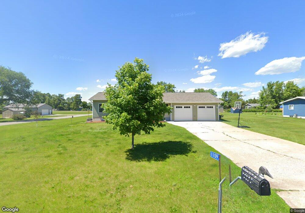 1109 Donna Dr NW, Alexandria, MN 56308 - photo 1