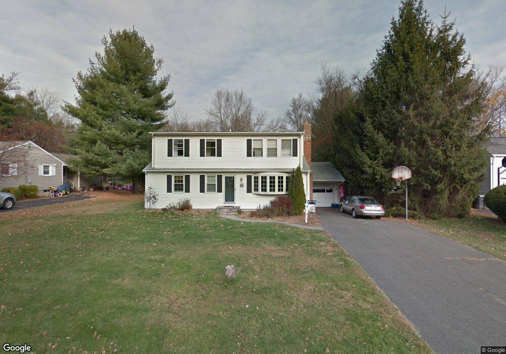 30 Meadow Rd, Trumbull, CT 06611 - photo 1