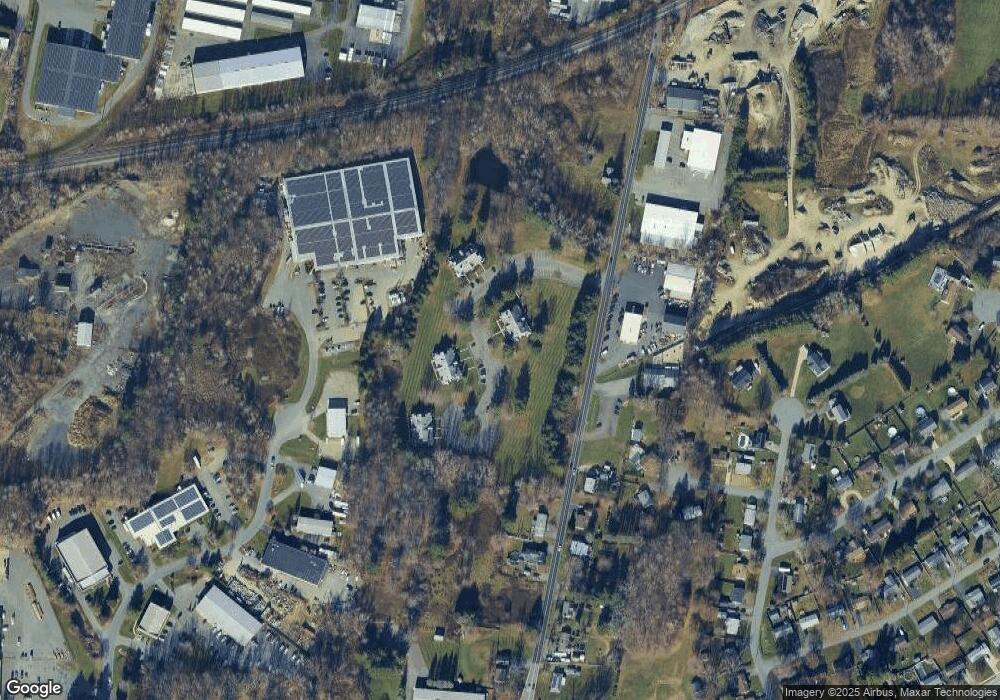 1 Woodstream Dr unit F5, Pittsfield, MA 01201 - photo 1