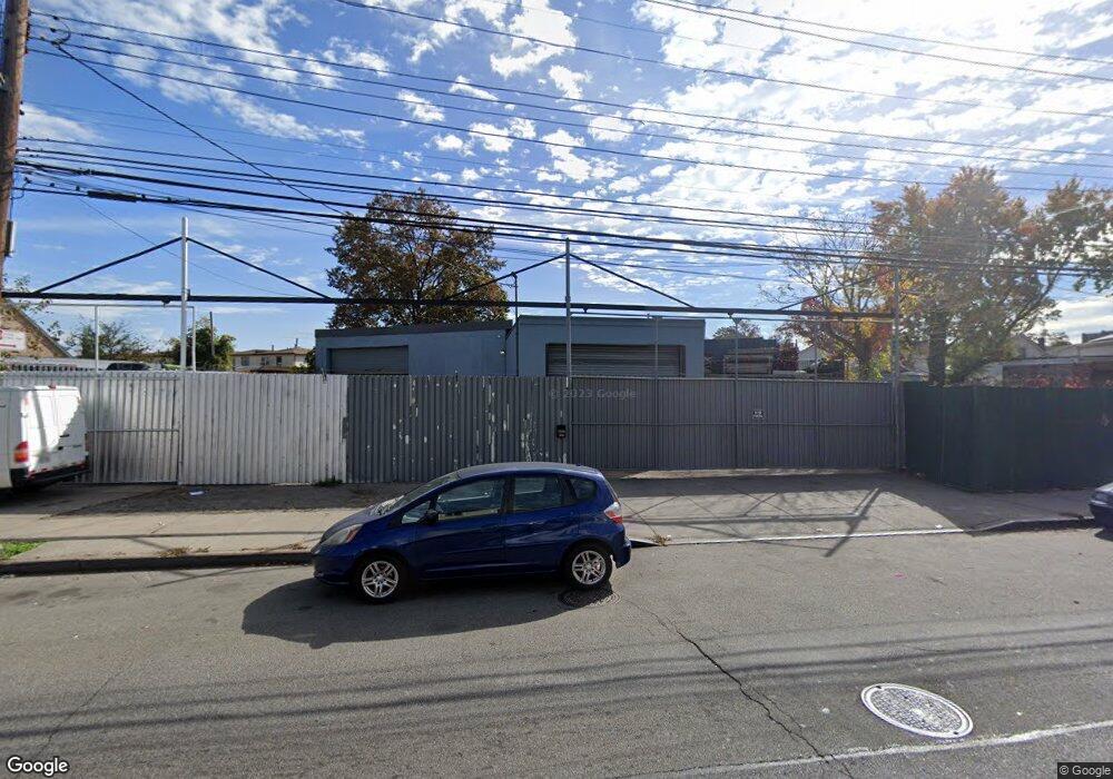 17236 Baisley Blvd, Jamaica, NY 11434 - photo 1