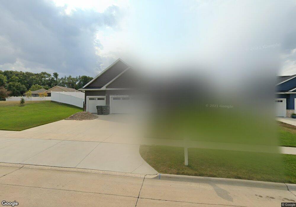 1621 38th St SE, Cedar Rapids, IA 52403 - photo 1