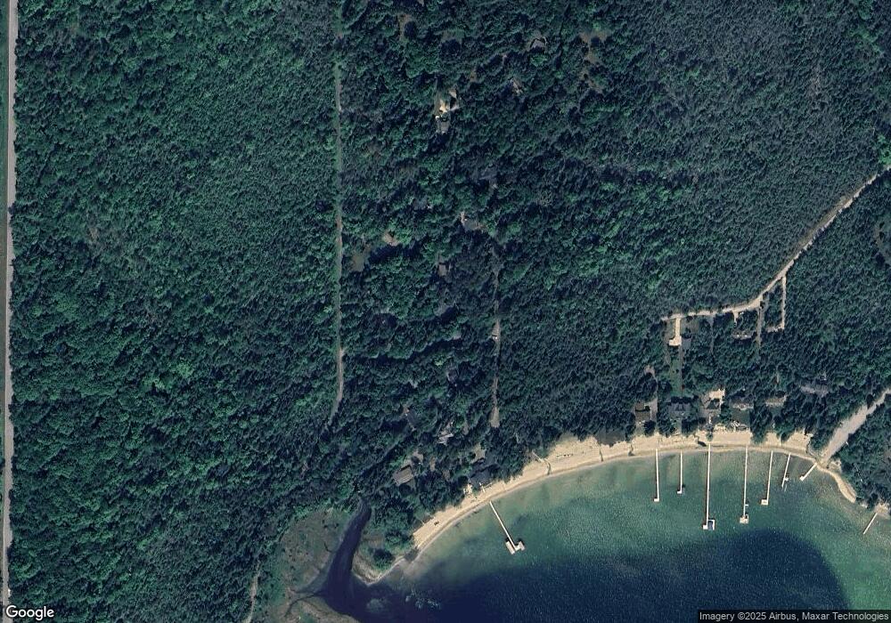 5405 Aspen Dr unit PVT, Charlevoix, MI 49720 - photo 1