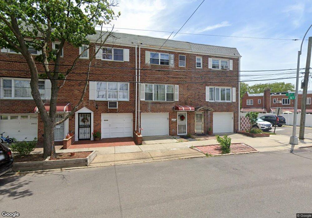 2521 166th St, Flushing, NY 11358 - photo 1