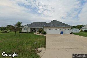 121 Robin Dr, Macon, IL 62544