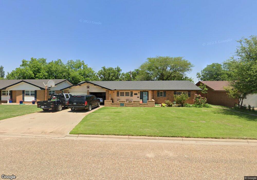 804 Itasca St, Plainview, TX 79072 - photo 1