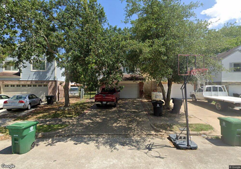 9323 Kingsflower Cir, Houston, TX 77075 - photo 1