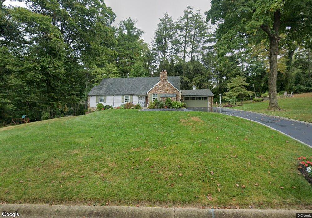 915 Sulgrave Ln, Bryn Mawr, PA 19010 - photo 1