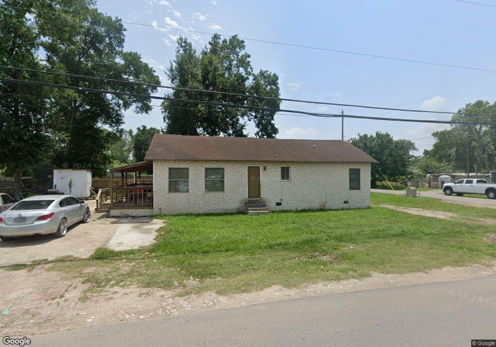 8022 Willow St, Houston, TX 77088 - photo 1