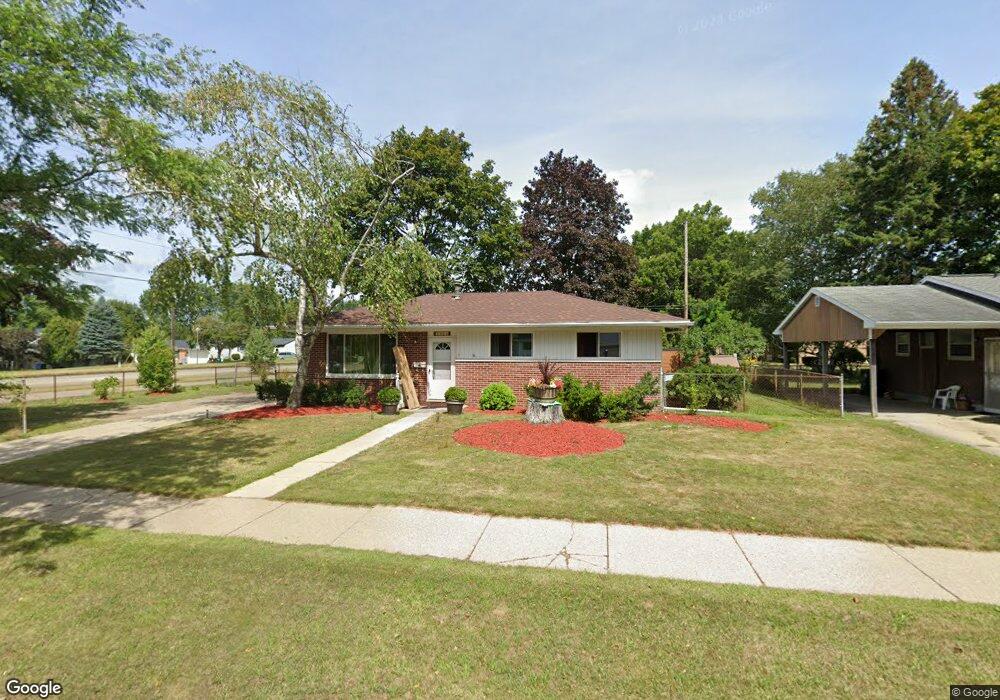 3824 Sumpter St, Lansing, MI 48911 - photo 1