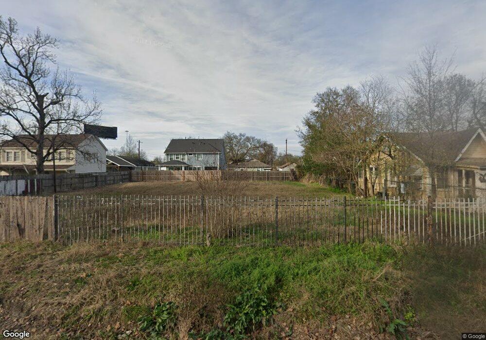 113 Amundsen St, Houston, TX 77009 - photo 1