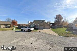 204 Sunset Dr, Bartelso, IL 62218