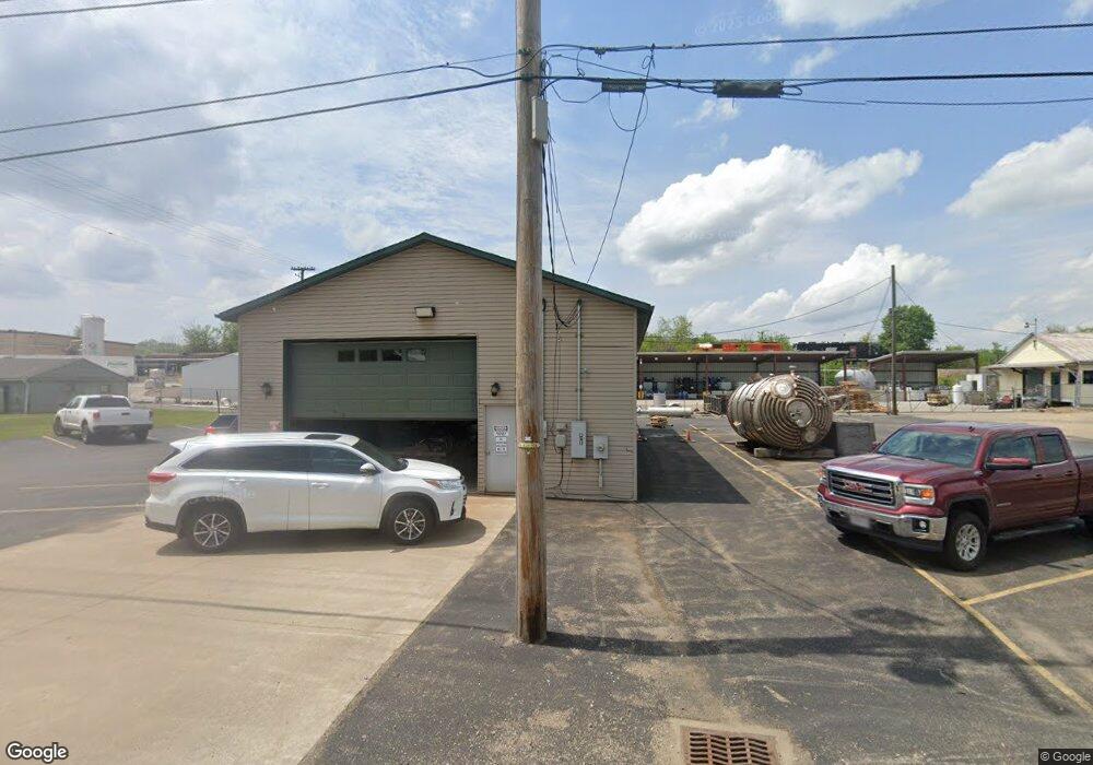 1103 S 6th St, Coshocton, OH 43812 - photo 1