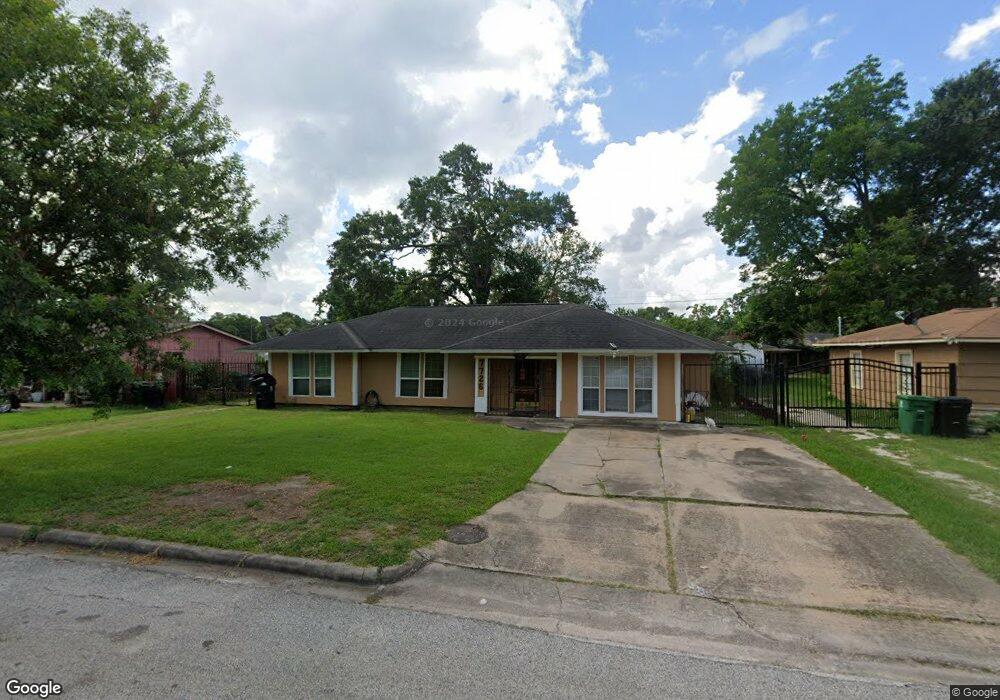 7726 Moline St, Houston, TX 77087 - photo 1