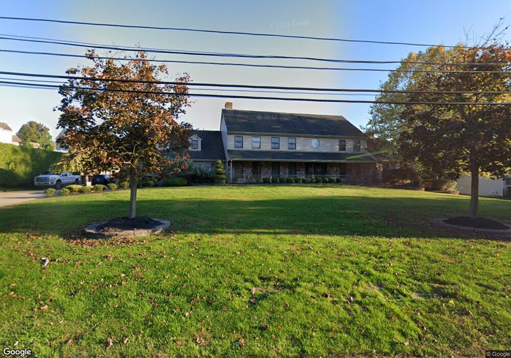 585 Ford Ave, Langhorne, PA 19047 - photo 1