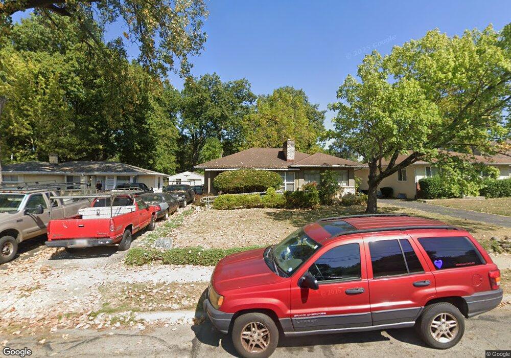 1256 Northridge Rd, Columbus, OH 43224 - photo 1