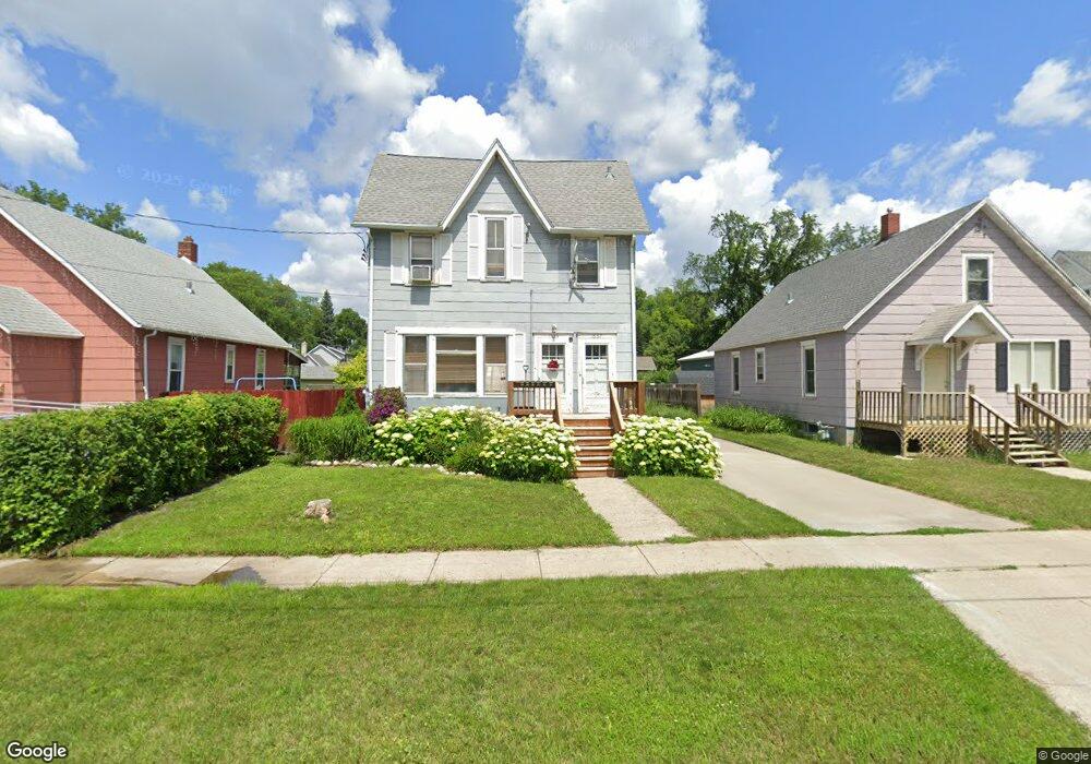 1537 8th Ave S, Fargo, ND 58103 - photo 1