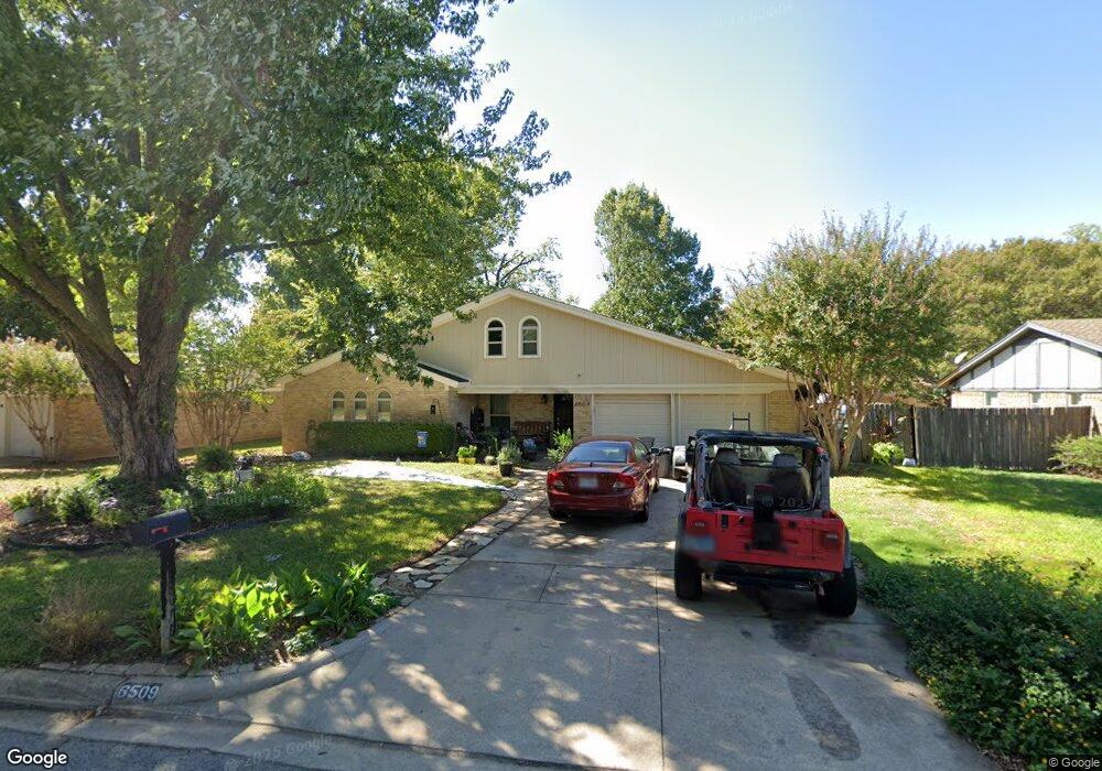 6509 Simmons Rd, North Richland Hills, TX 76182 - photo 1