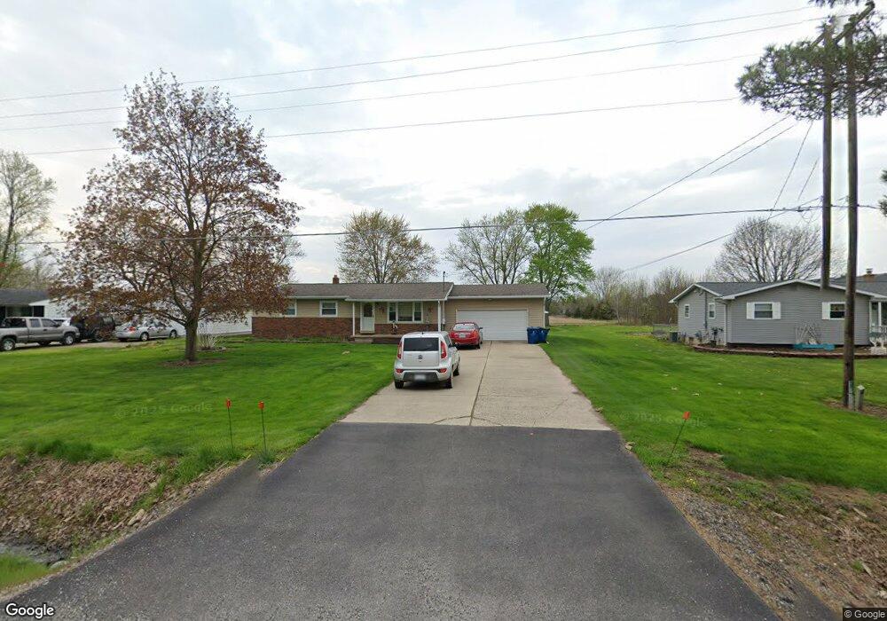 6106 Sharp Rd, Swartz Creek, MI 48473 - photo 1