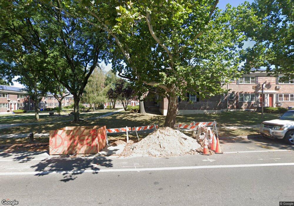 15269 Jewel Ave, Flushing, NY 11367 - photo 1