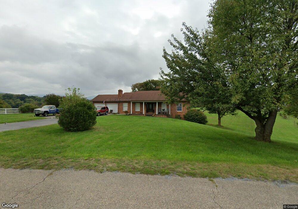 176 Hinton Rd, Luray, VA 22835 - photo 1