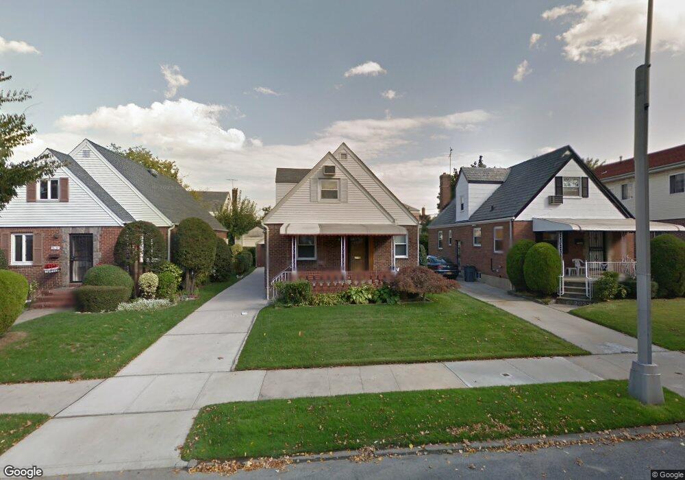 76-41 172 St, Fresh Meadows, NY 11366 - photo 1