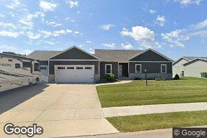 17 Cait Dr, Park View, IA 52748