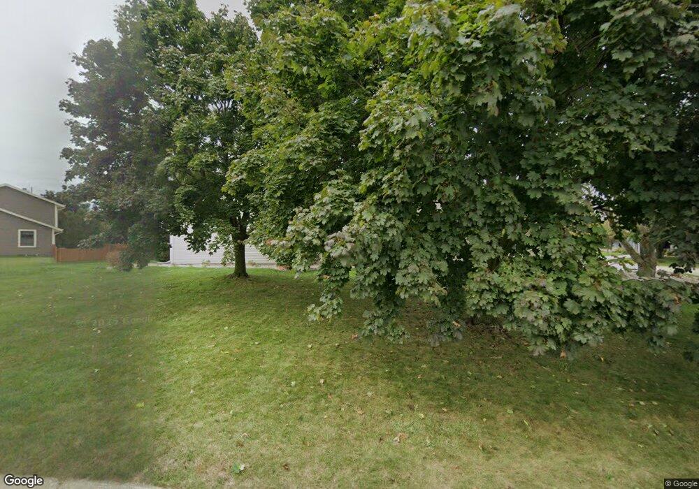 W158N10456 Old Farm Rd, Germantown, WI 53022 - photo 1