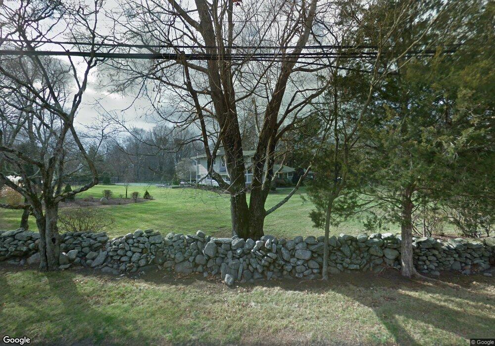 711 Merwins Ln, Fairfield, CT 06824 - photo 1