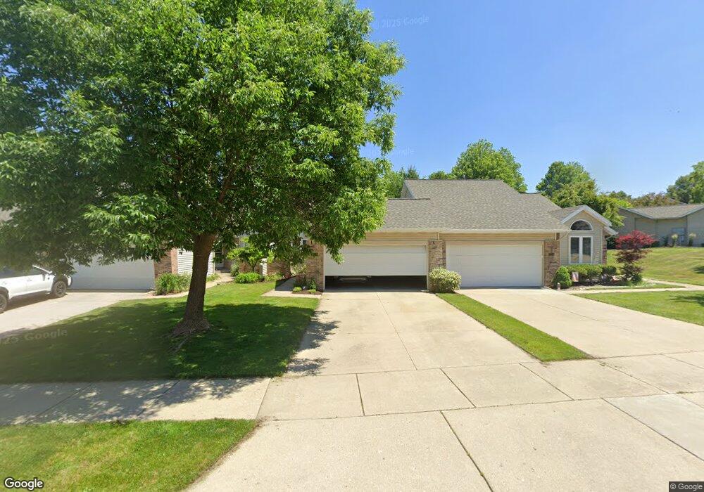 2216 Shetland Dr NE unit 32, Grand Rapids, MI 49505 - photo 1