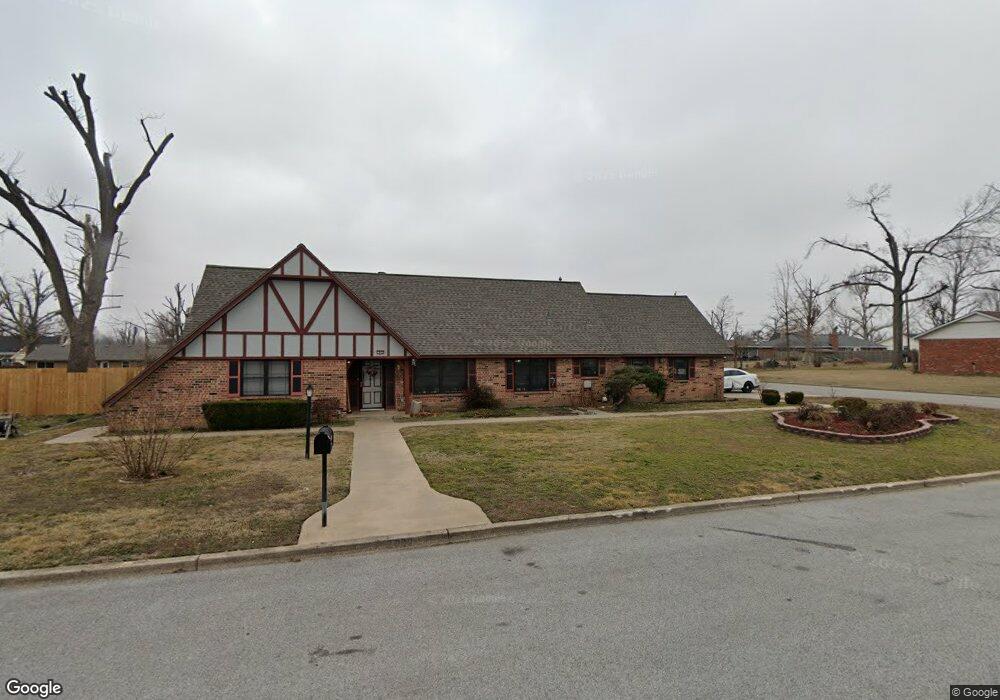 1002 S 19th St, Rogers, AR 72758 - photo 1