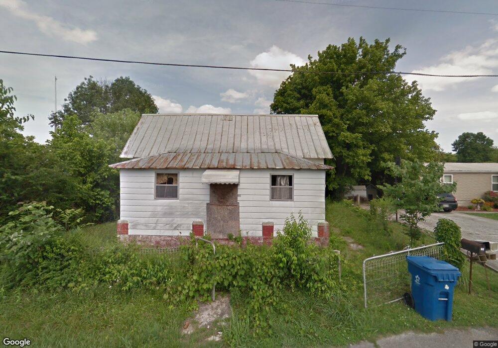 747 Raven St, Manchester, TN 37355 - photo 1