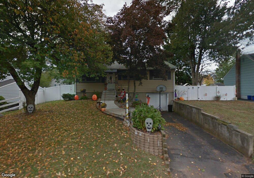 58 Washington Ave, Middlesex, NJ 08846 - photo 1