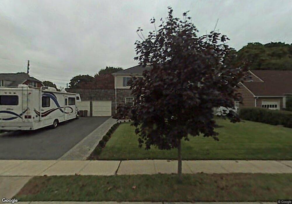 24 Azalia Ct, Hempstead, NY 11550 - photo 1