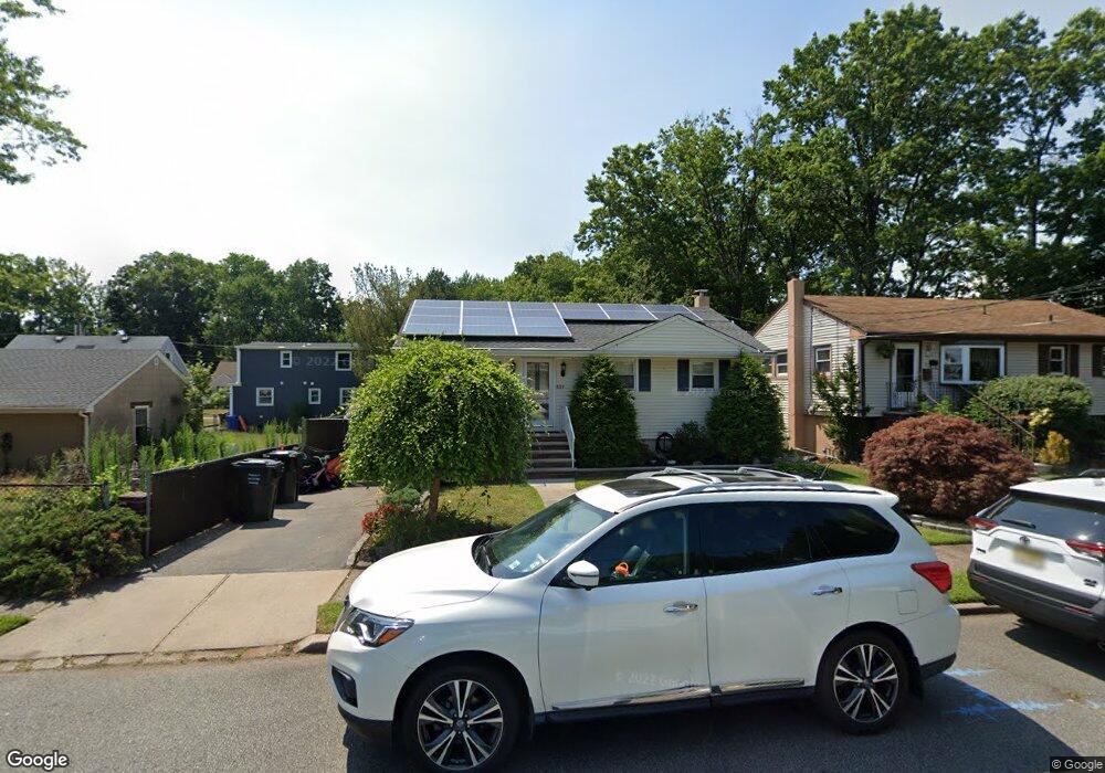 889 Sylvia Place, Woodbridge, NJ 07095 - photo 1