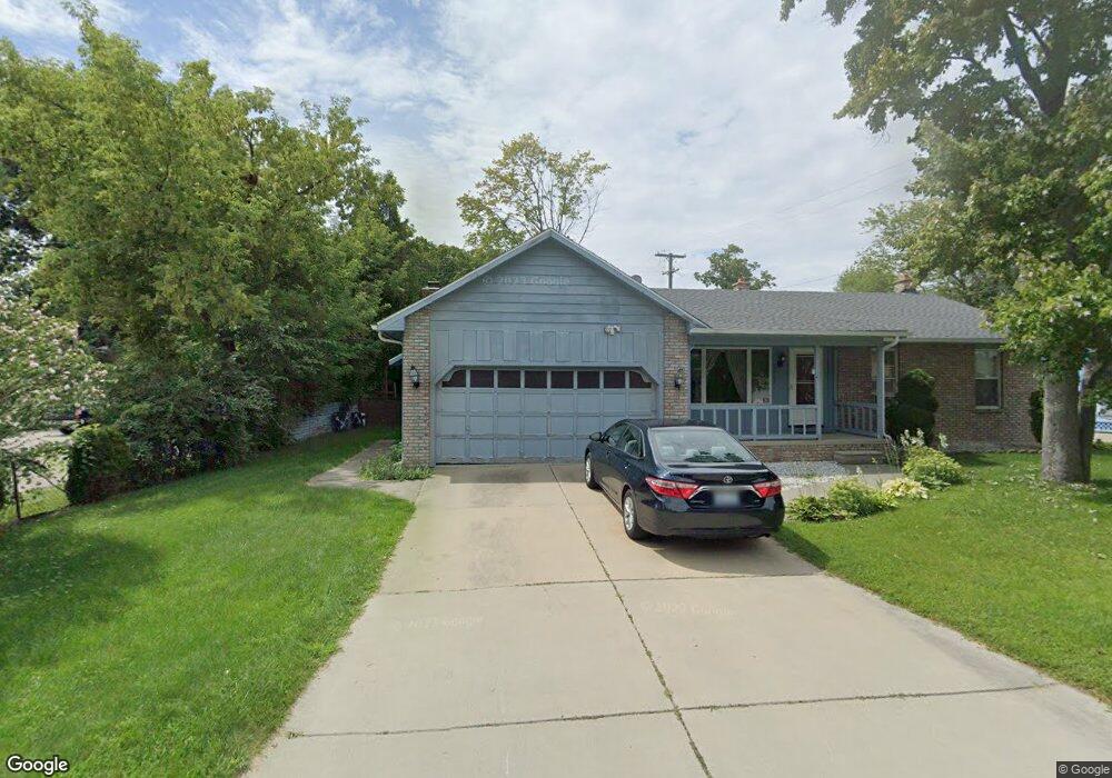 2933 15th Ave, Port Huron, MI 48060 - photo 1
