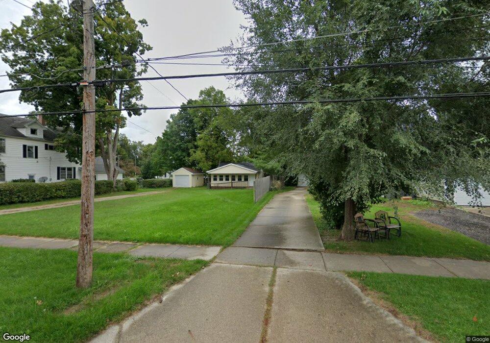 517 Lincoln Lake, Lowell, MI 49331 - photo 1