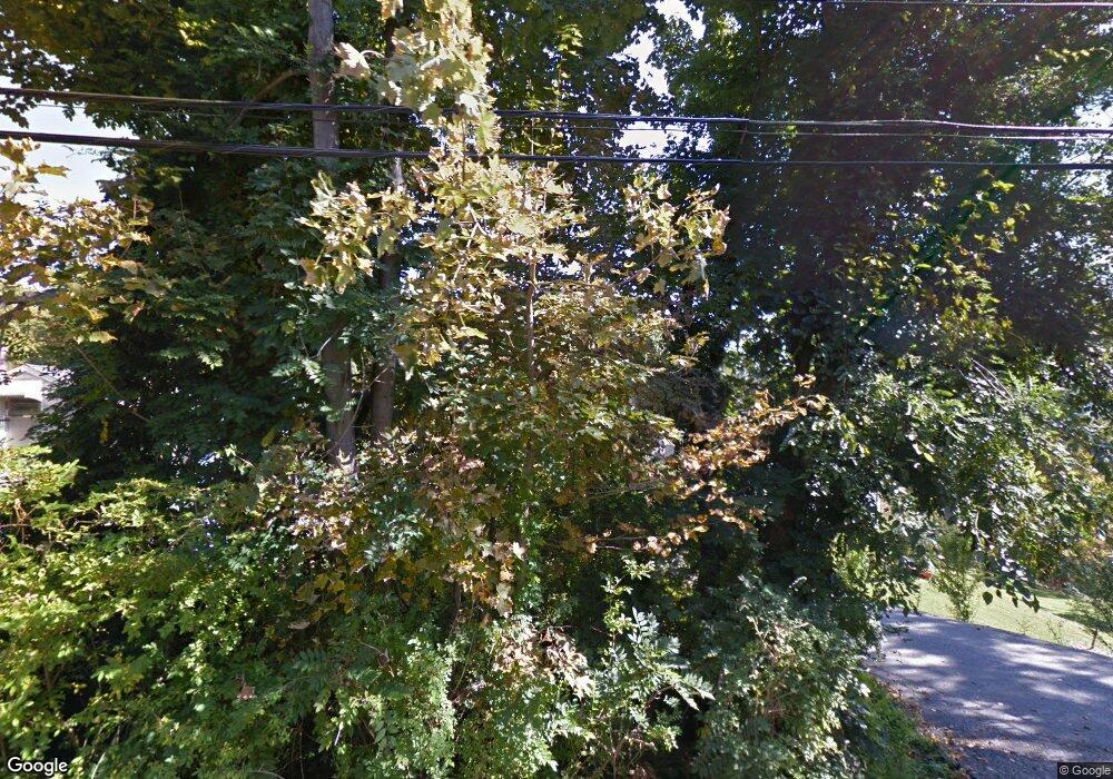 14 Walnut Rd, Lake Peekskill, NY 10537 - photo 1