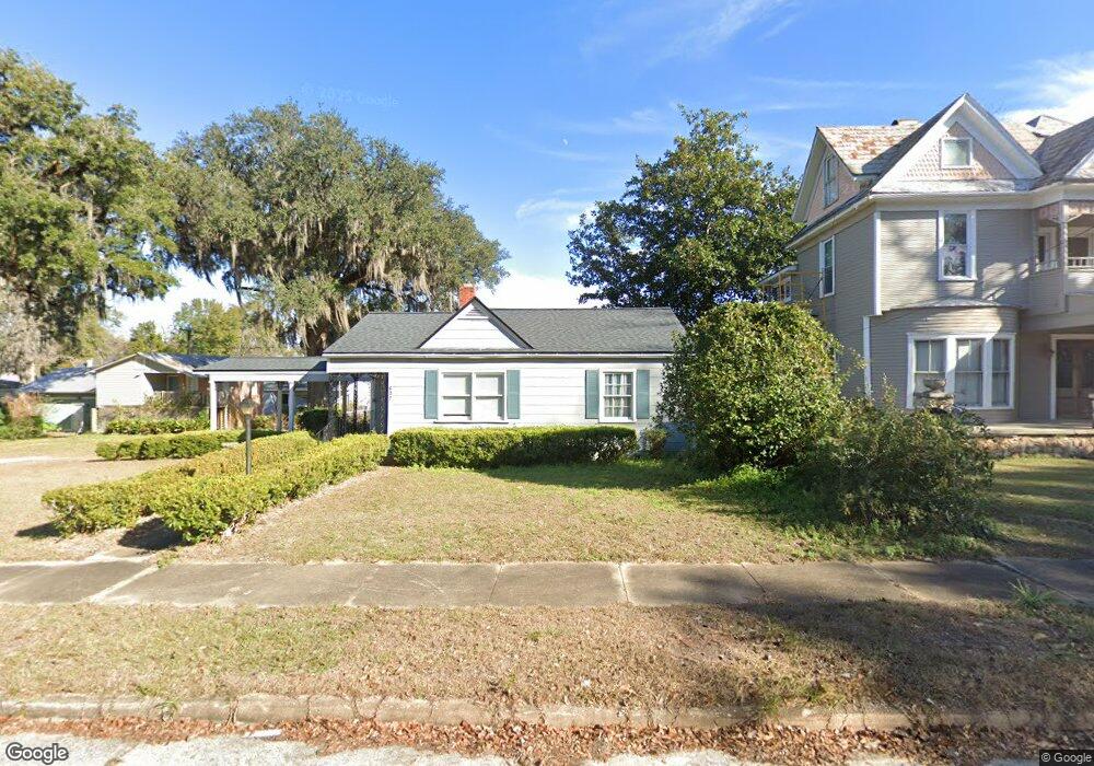 637 Academy St, Bainbridge, GA 39819 - photo 1