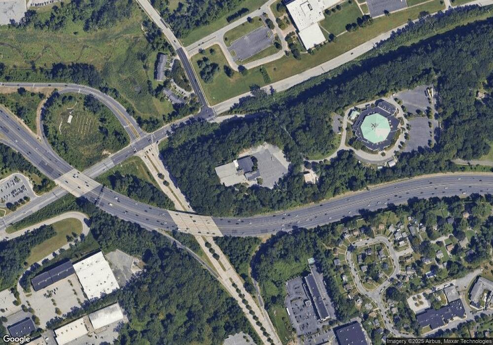 1605 Cromwell Bridge Rd, Baltimore, MD 21234 - photo 1