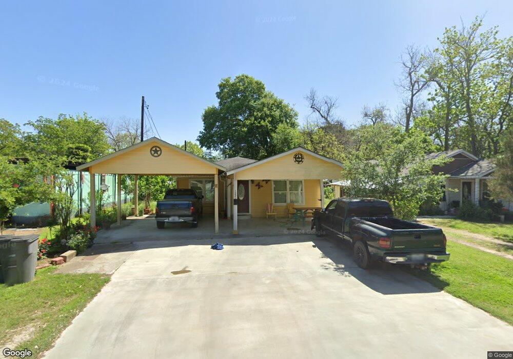 1221 Avenue I, Bay City, TX 77414 - photo 1