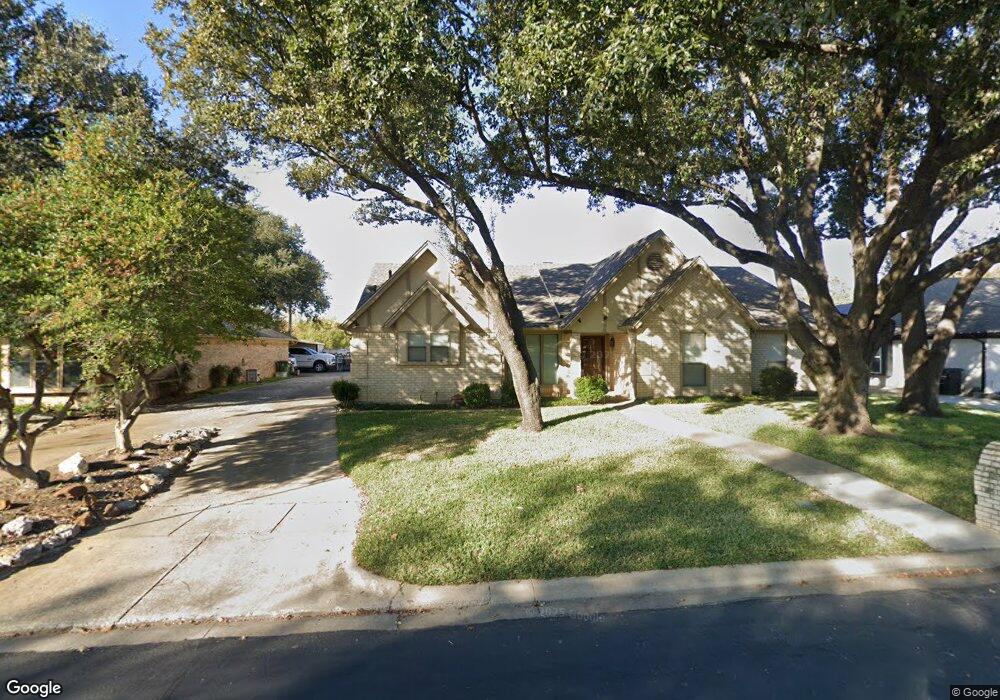 2229 Farrington Ln, Hurst, TX 76054 - photo 1