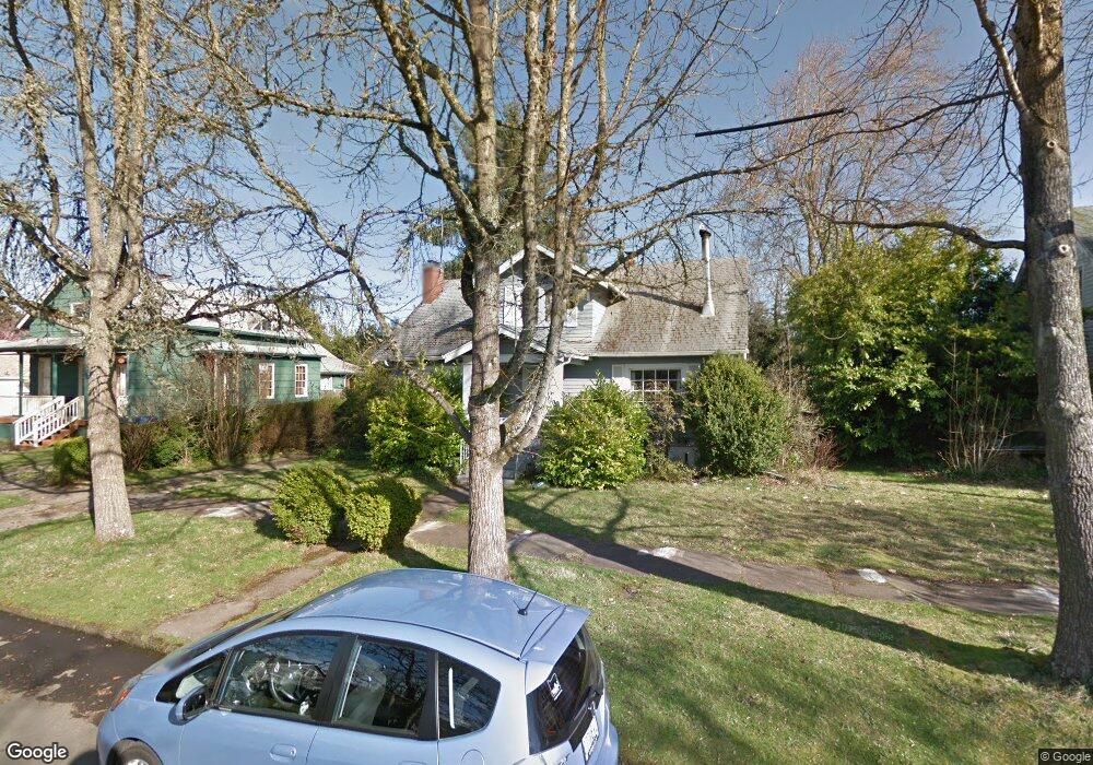 1070 15th St NE, Salem, OR 97301 - photo 1