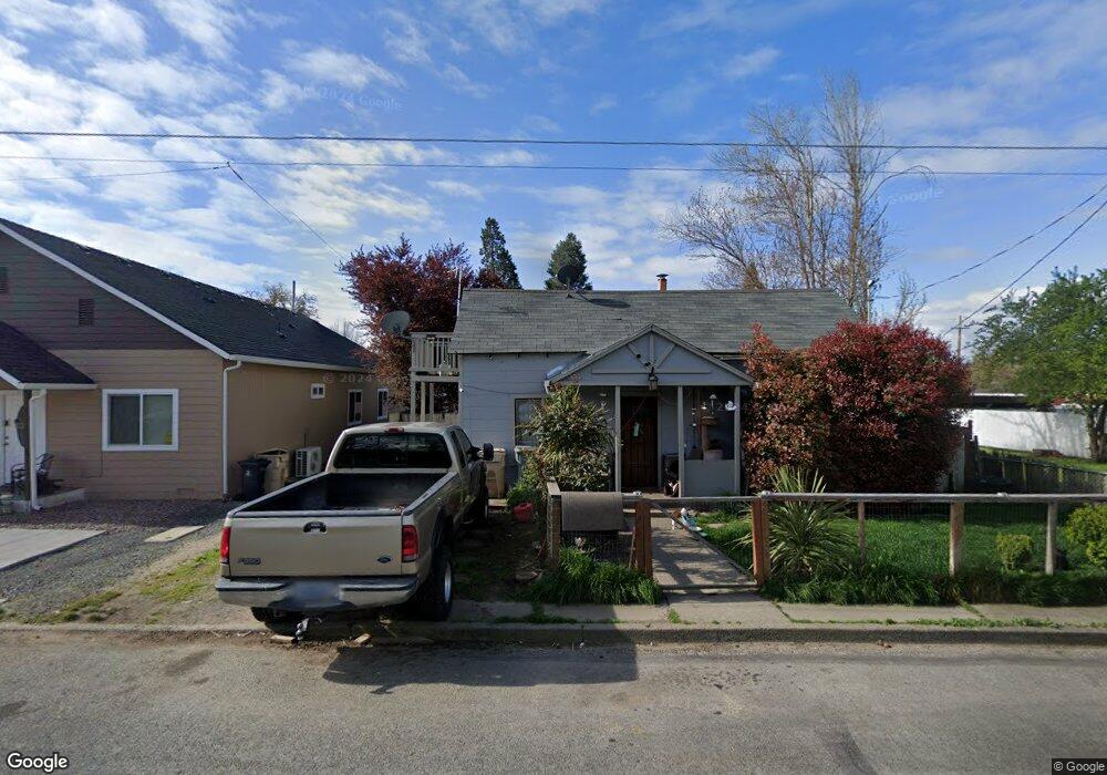 1207 SW Isham St, Grants Pass, OR 97526 - photo 1